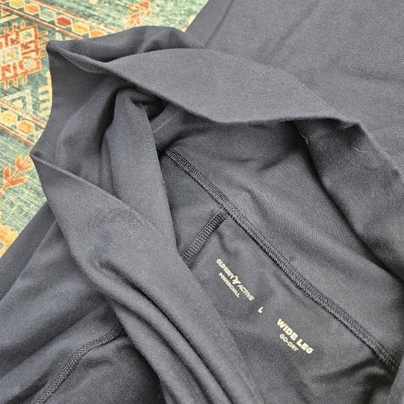 Old Navy Maternity Rollover Waist PowerChill Wideleg Pants In the Navy Large NWT - Picture 6 of 9